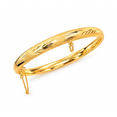 Brazalete Rígido Oro 14k Diamantado con Argolla para Dije