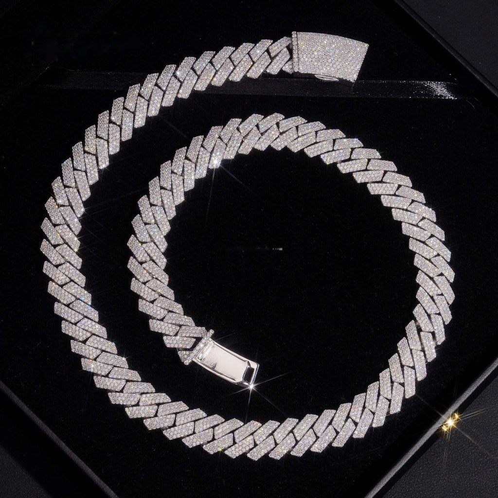 15MM Cadena Cubana Triple Fila Moissanite Zinc