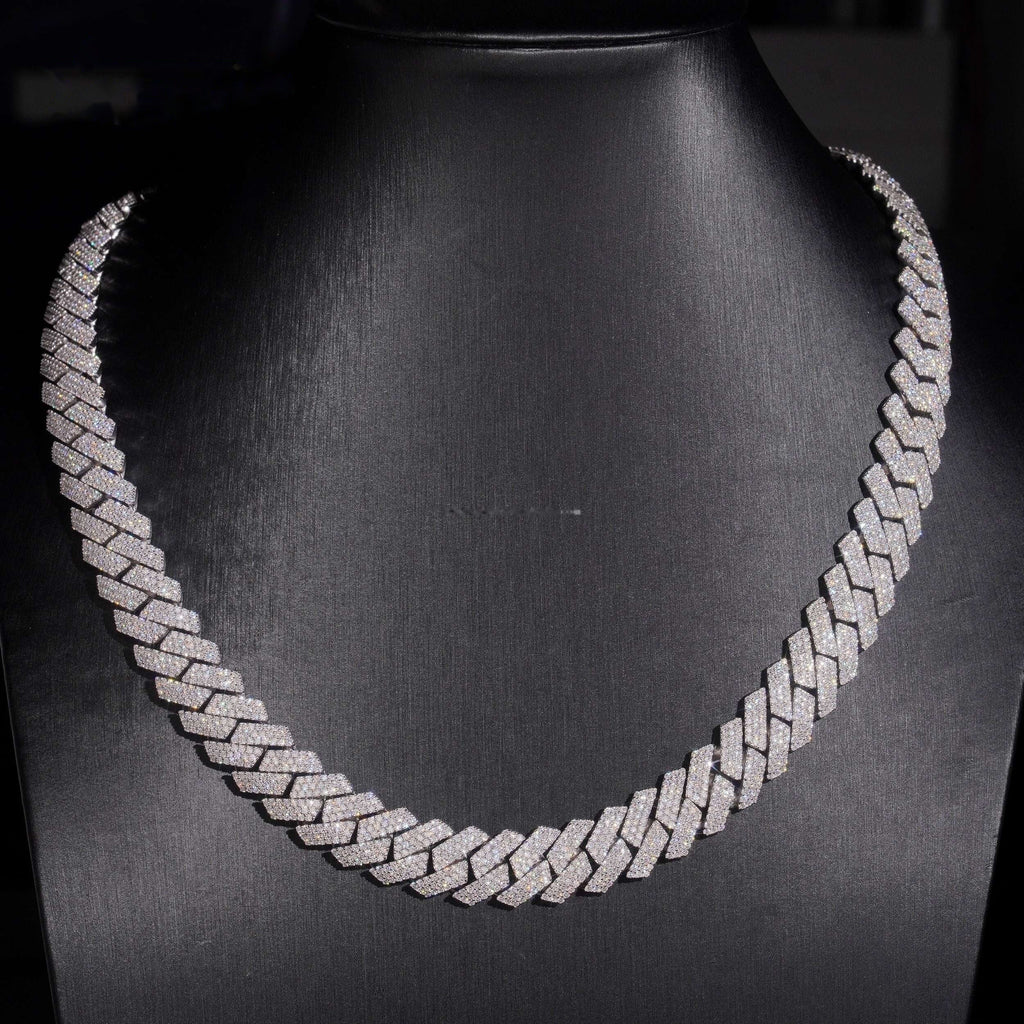15MM Cadena Cubana Triple Fila Moissanite Zinc