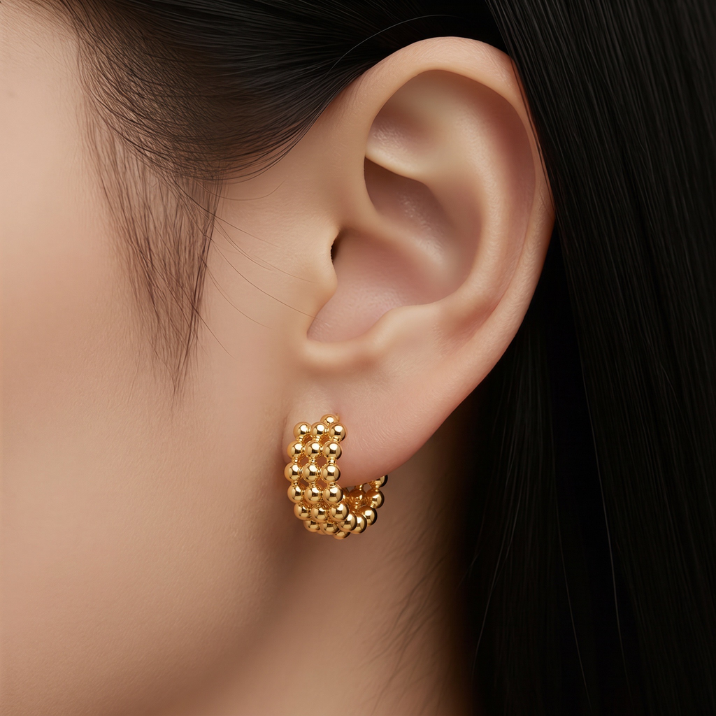Aretes de Dama Oro 14k Aro Ancho de Bolitas en Racimo