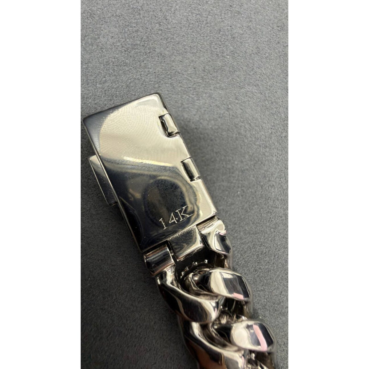 16MM Manilla Cubana Pavé Moissanite Latón