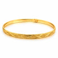 Brazalete Oro 10k Rígido Grabado en Rombos